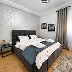 Dior Apartment Fier
